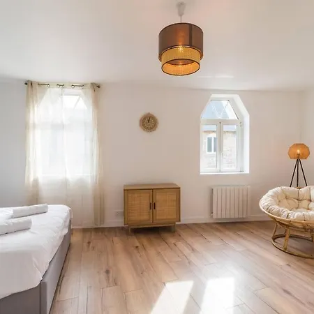 Elegant 2chambres Cote De Granit Rose Apartment *